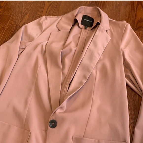 *** SOLD *** Dynamite Pink Blazer Size Small - Picture 2 of 4